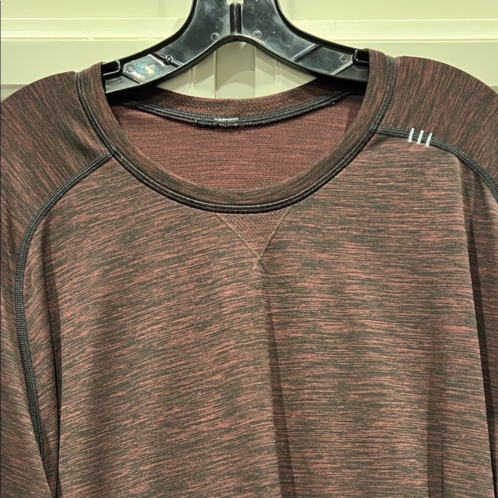 Lululemon Athletica Heathered Burgundy Long Sleeve - Picture 2 of 4